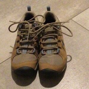 Women’s Outdoor Hiking Shoes